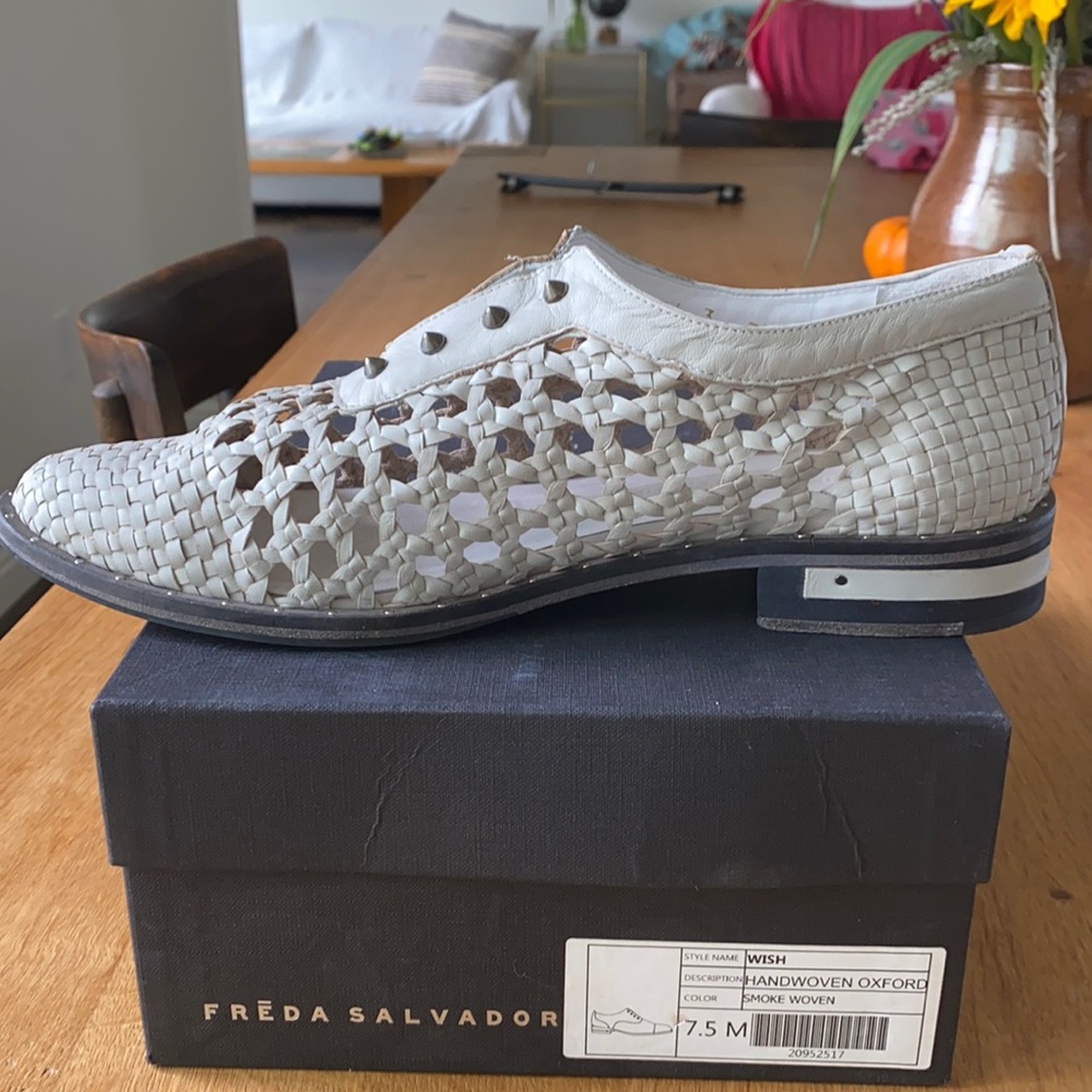 Freda Salvador Handwoven Oxford, 7.5M, Smoke Woven